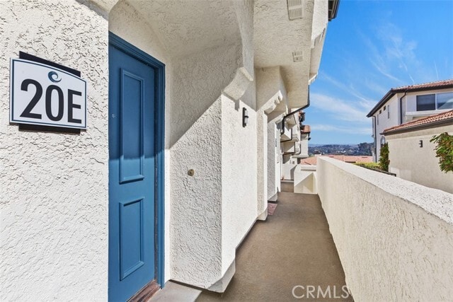 Building Photo - 30902 Club House Dr
