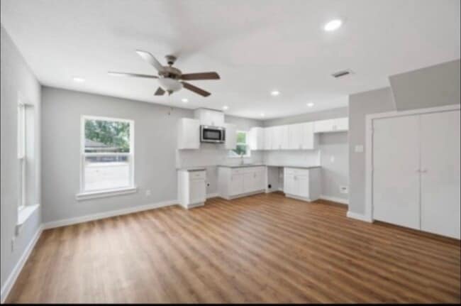 Primary Photo - 9403 Madera Rd