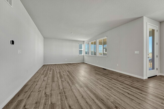 Building Photo - 13881 Bunny Hop Ln