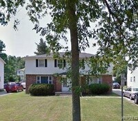 Building Photo - 71-RIGHT Glenhaven Dr