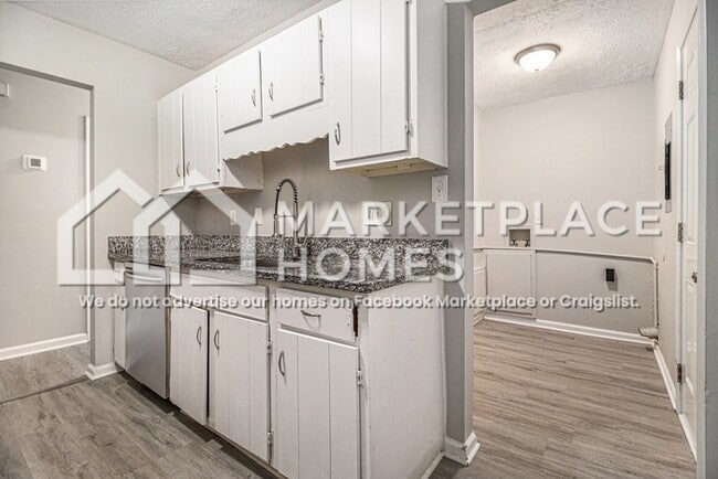 Building Photo - 8928 Wesley Pl