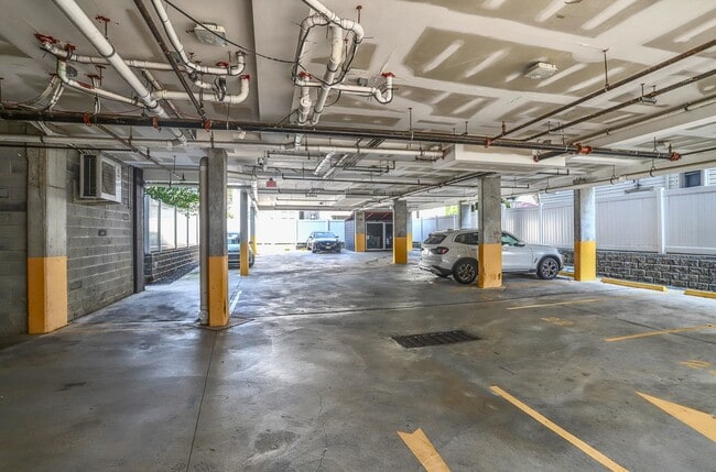 Building Photo - 140 Avenue B