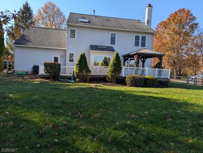 Building Photo - 25 St Andrews Dr