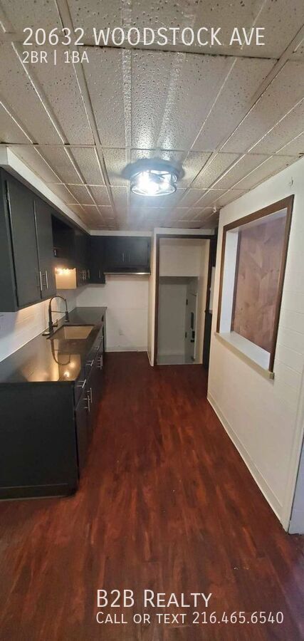 Building Photo - 20632 Woodstock Ave