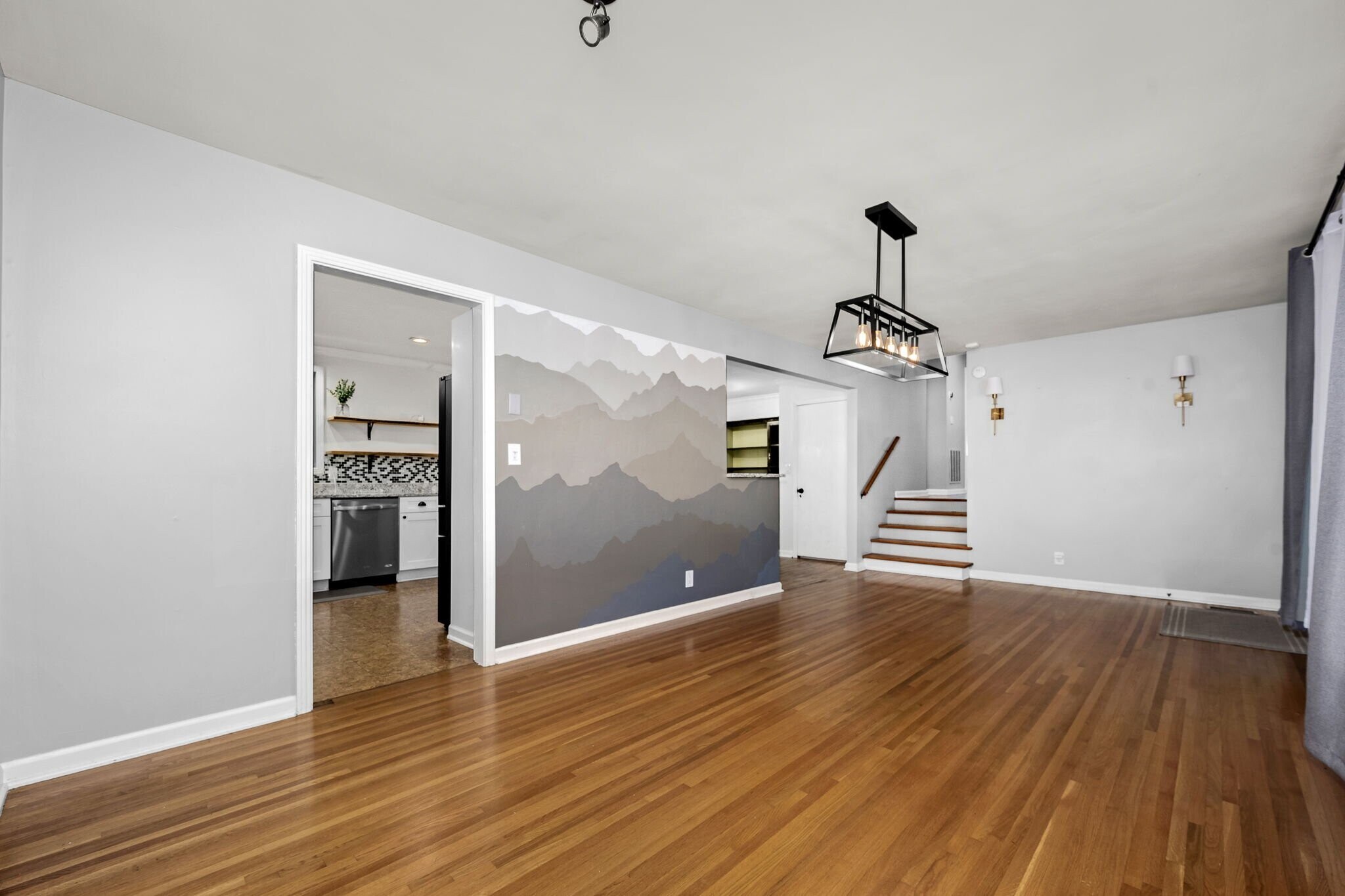Building Photo - 4812 E Longdale Dr