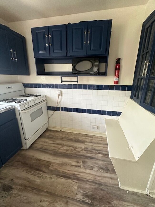 Building Photo - 846 Windermere Ave