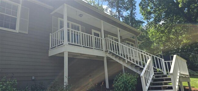 Building Photo - 132 Johnson Dr