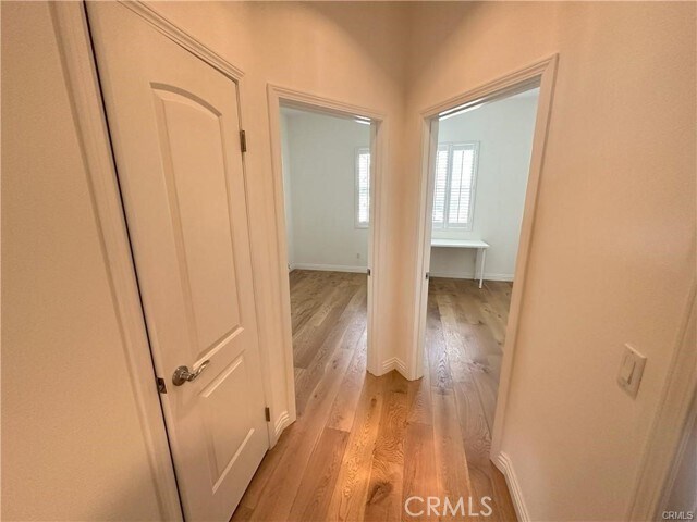 Building Photo - 441 N Los Robles Ave