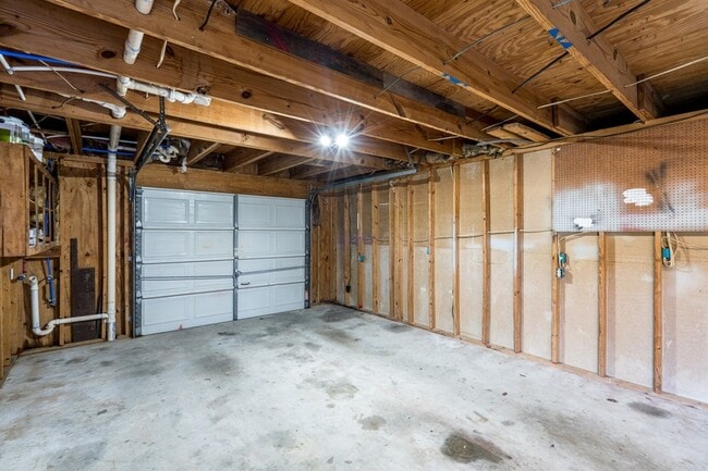 Building Photo - 15602 Treichel Rd