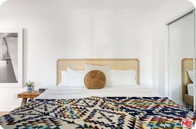 Building Photo - 12812 Greene Ave