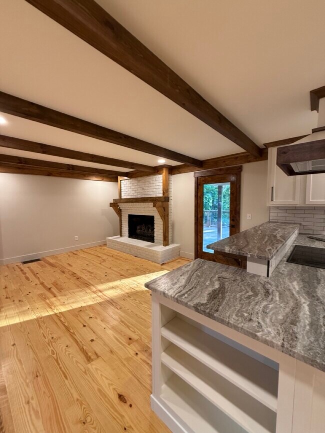 Building Photo - 233 Ranchwood Trail