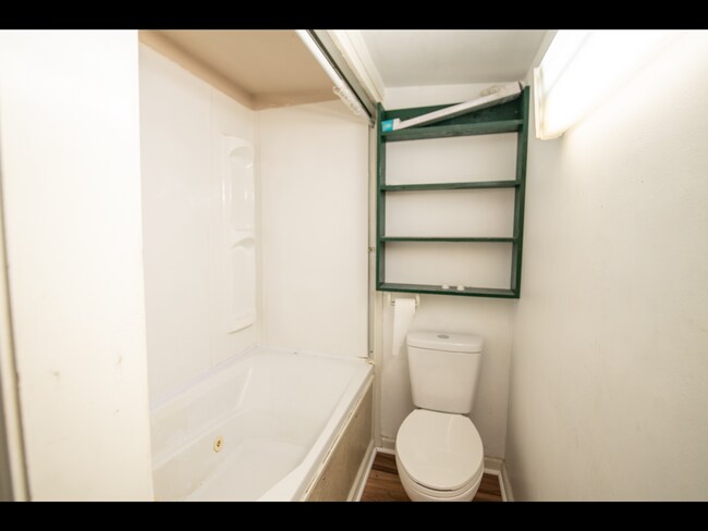Building Photo - 35 Barham Loop