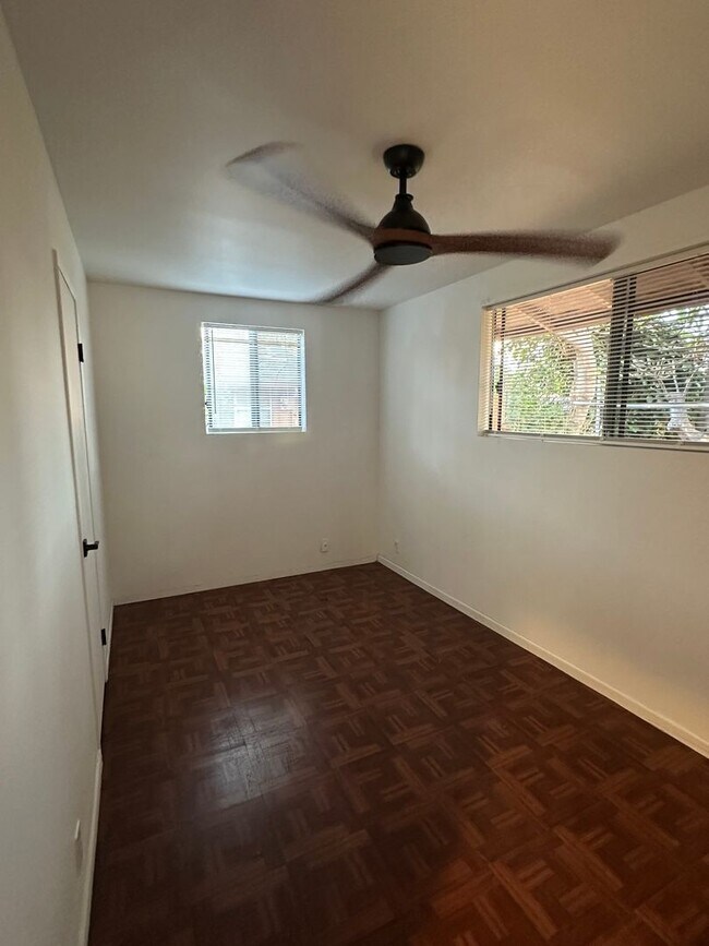 Building Photo - 2 bedroom 1.5 bathroom Ohana, across the street from the beach and park!