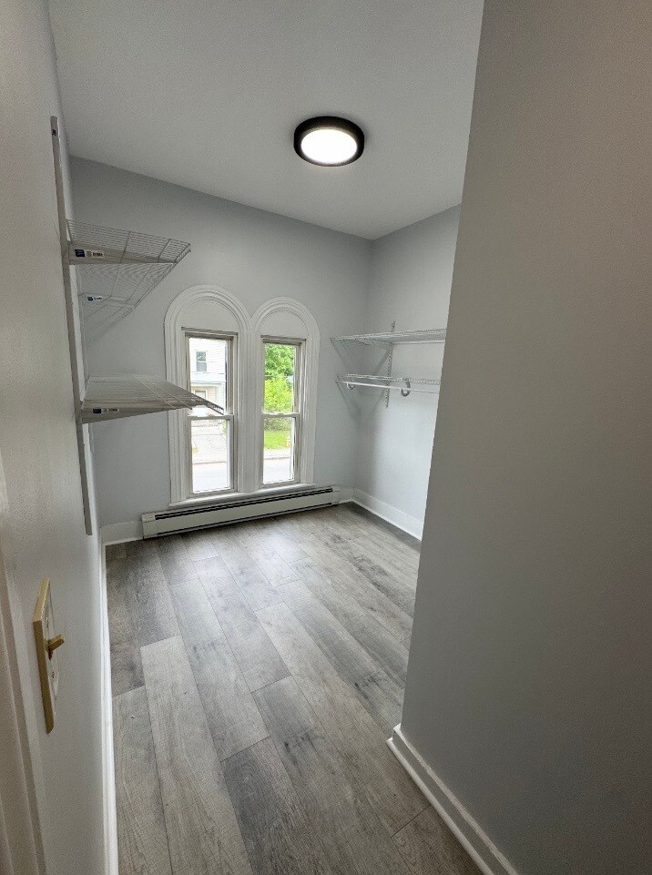 Building Photo - 70 High St