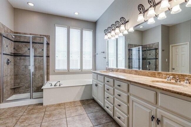 Building Photo - 7701 Thistledown Dr