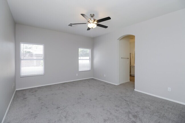 Building Photo - 14823 W Dovestar Dr