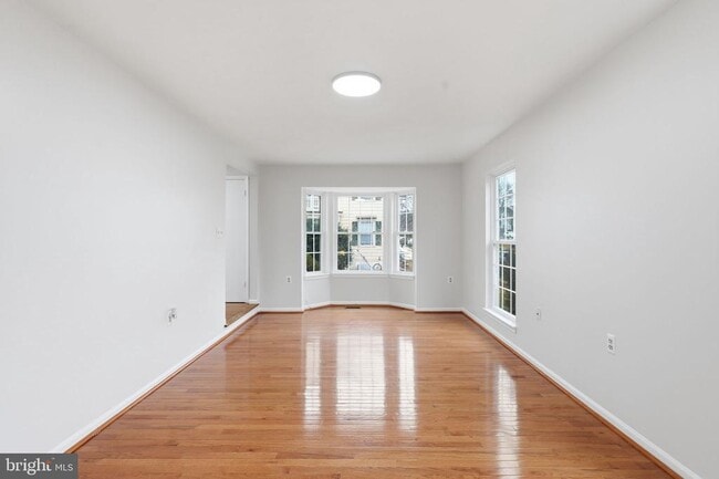 Building Photo - 5001 Lambsgate Ln