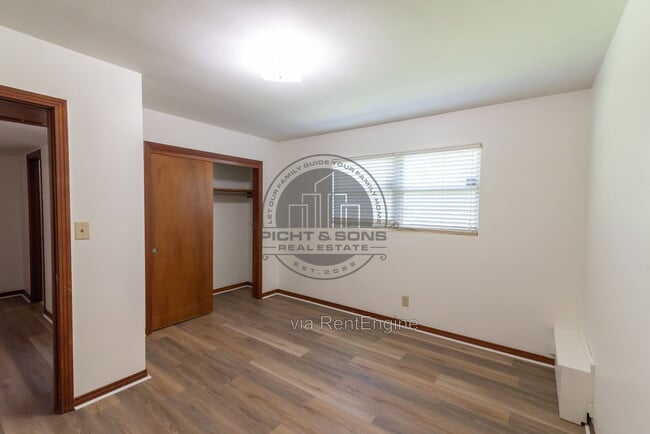 Building Photo - 1818 Dawsey St