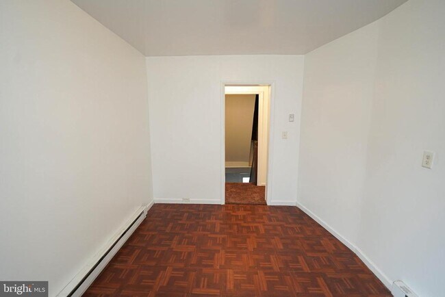 Building Photo - 417 Walnut St