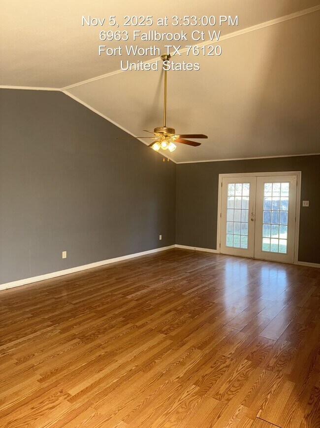 Building Photo - 6963 Fallbrook Ct W