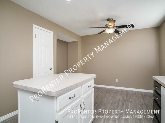 Building Photo - 288 S 500 E