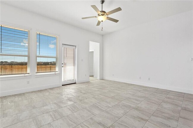 Building Photo - 121 Buckle Cove