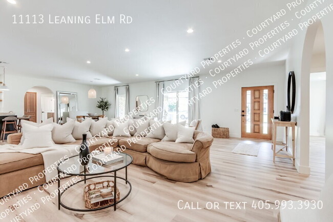 Building Photo - 11113 Leaning Elm Rd