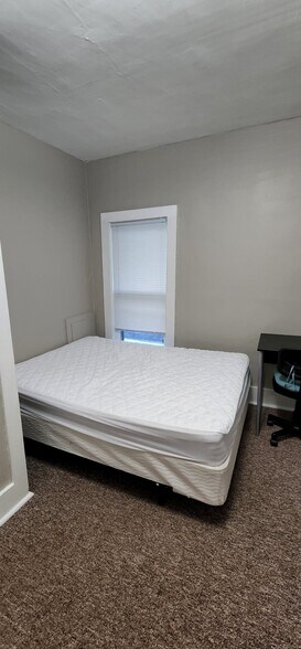 Building Photo - 17 Frank St