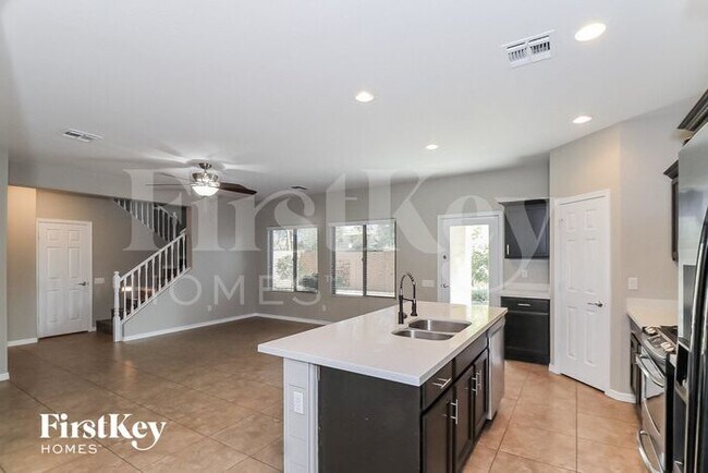 Building Photo - 4741 S Antonio