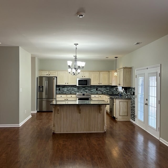 Building Photo - 1043 Jade Ln