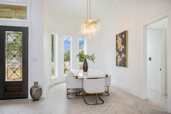 Building Photo - 846 Maximino Ridge Rd.