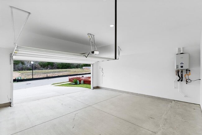 Building Photo - 116 Salado Crk Trl