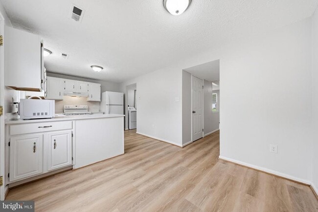 Building Photo - 6711 Kernel Ct