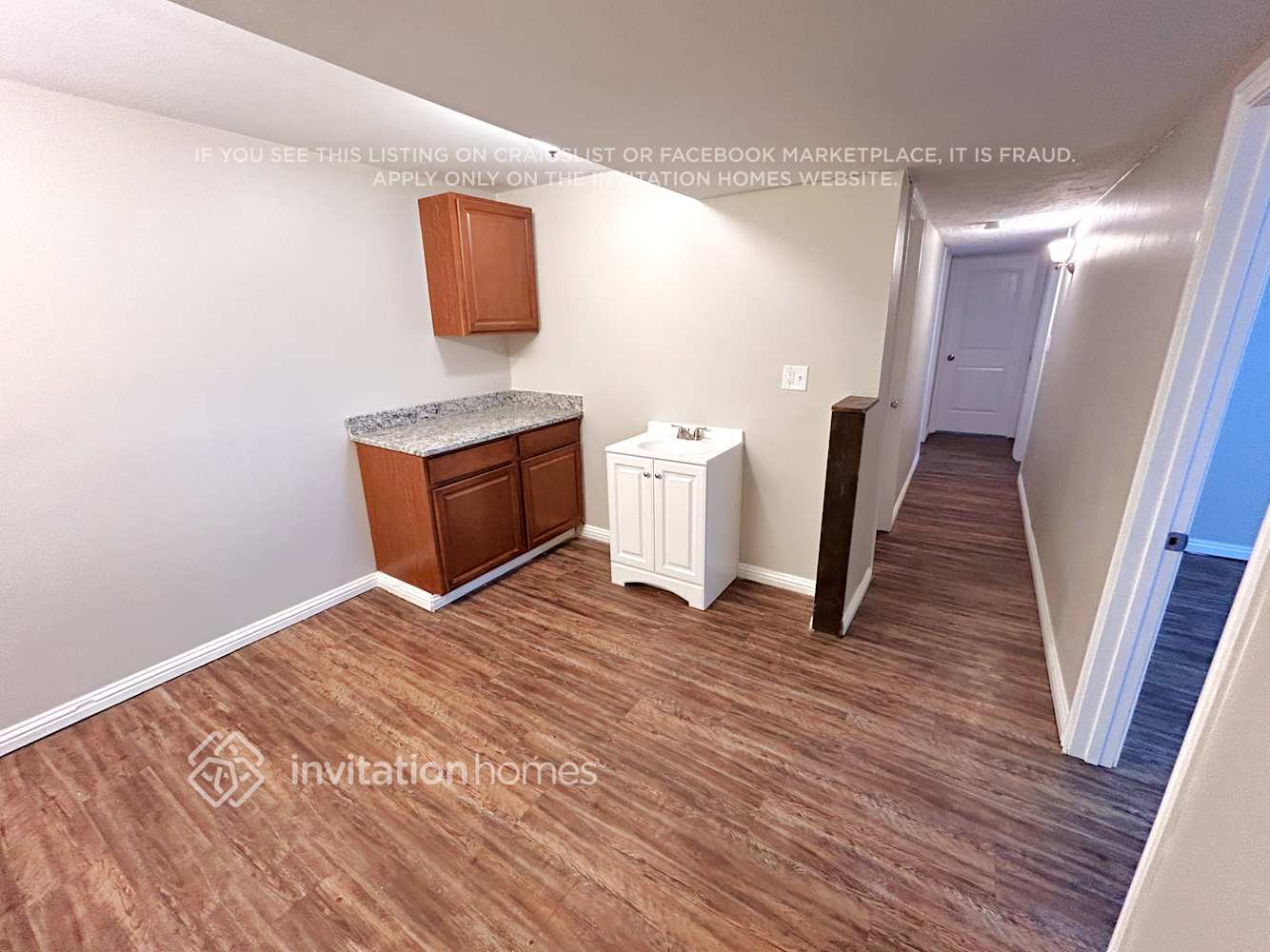 Building Photo - 6672 S Somerset Dr