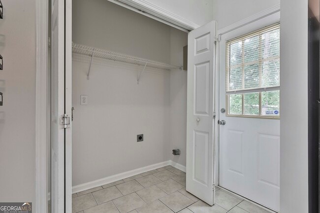Building Photo - 150 Brentwood Dr