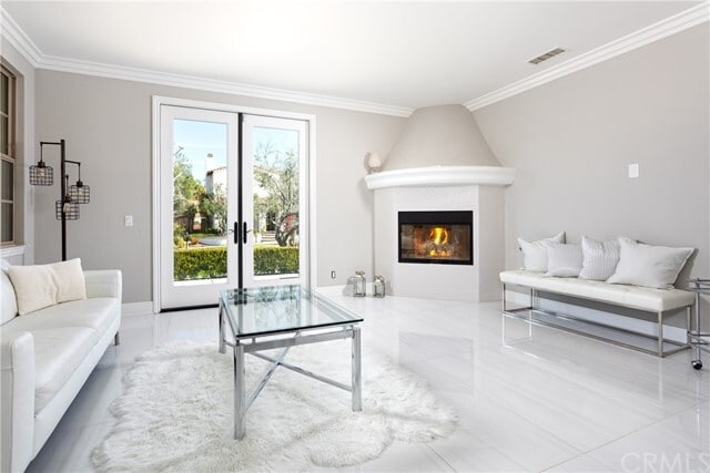 Building Photo - 6 Julia St