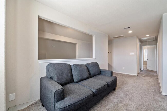 Building Photo - 2910 High Garden Ln