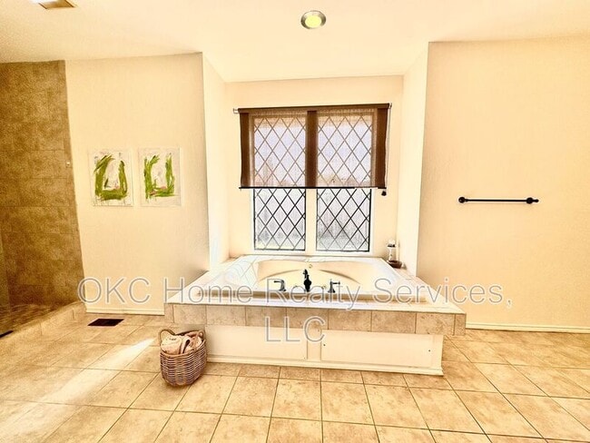 Building Photo - 4232 NW 144th St