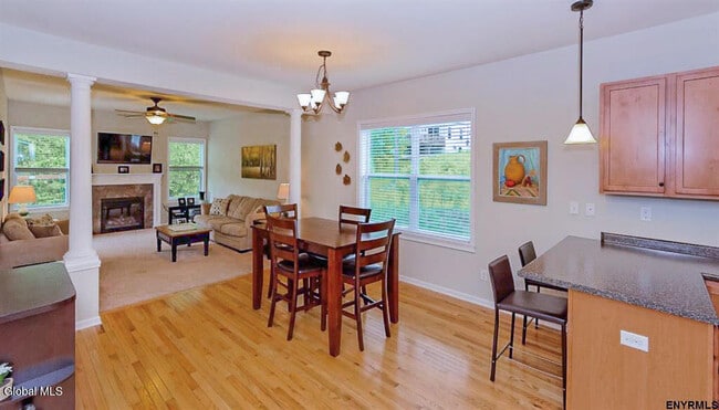 Building Photo - 30 Revere Run