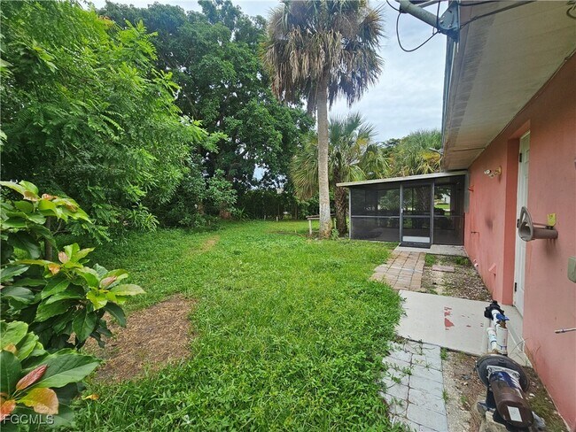Building Photo - 129 Highview Ave