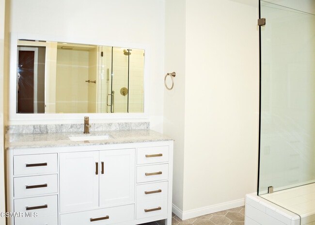 Building Photo - 4551 Tam O Shanter Dr