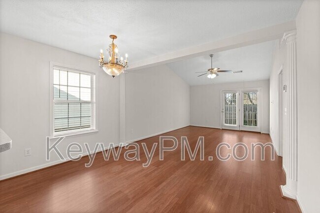 Building Photo - 189 Satomi Way