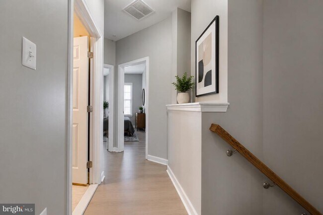 Building Photo - 1739 Theale Way