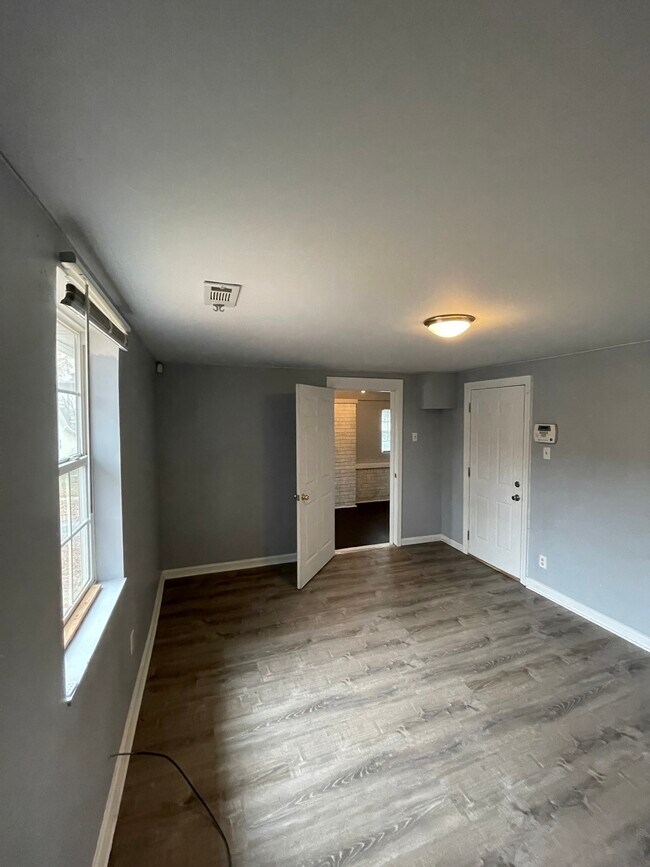 Building Photo - 1 Dequincy St