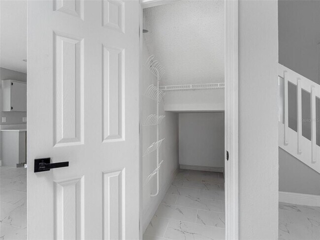 Building Photo - 8841 Key W Cir