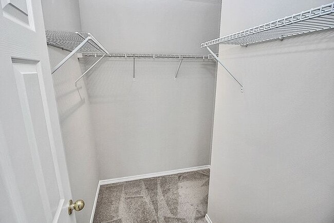 Building Photo - Large 4BD/2.5BA Home in Cabarrus Crossing!