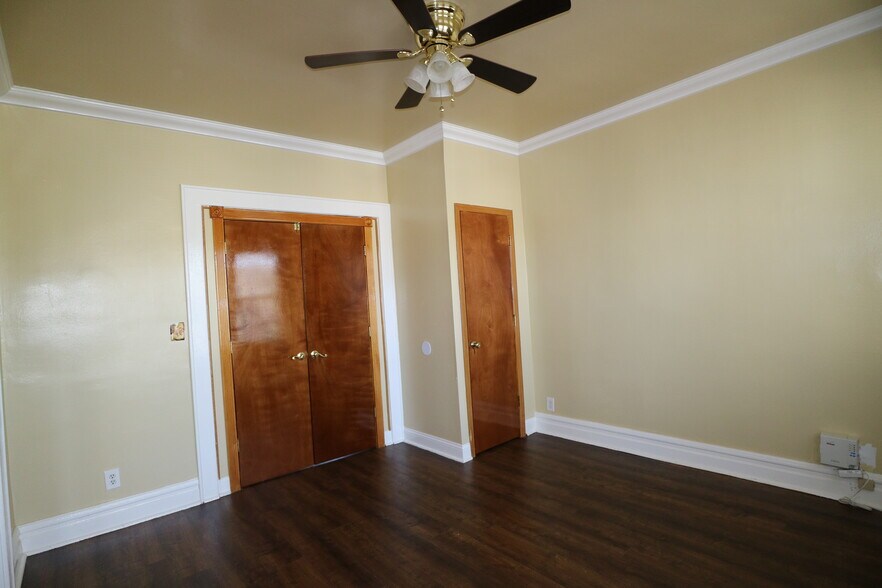 Building Photo - 138 Vermont Ave