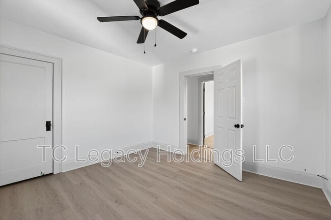 Building Photo - 316 Harrison St
