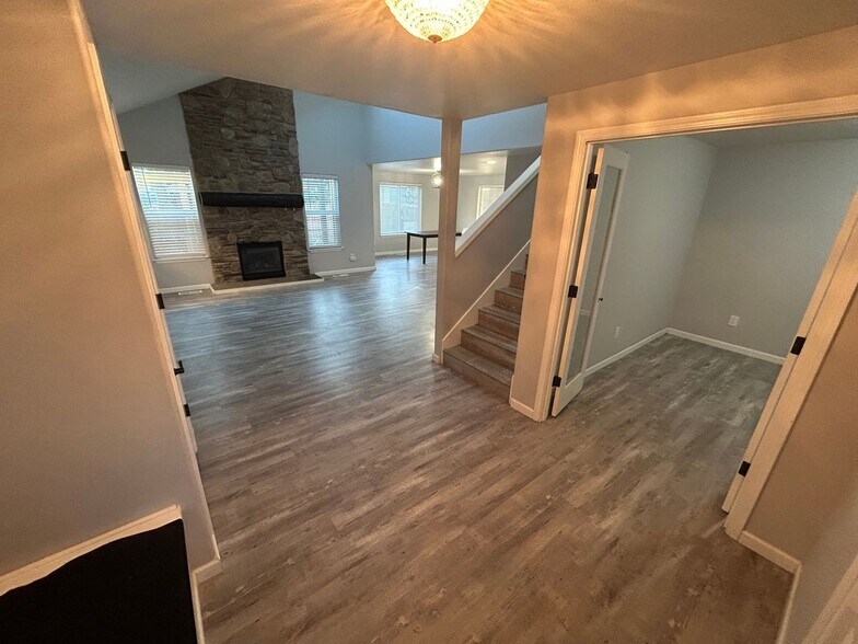Building Photo - 4283 SW Plumeria Way