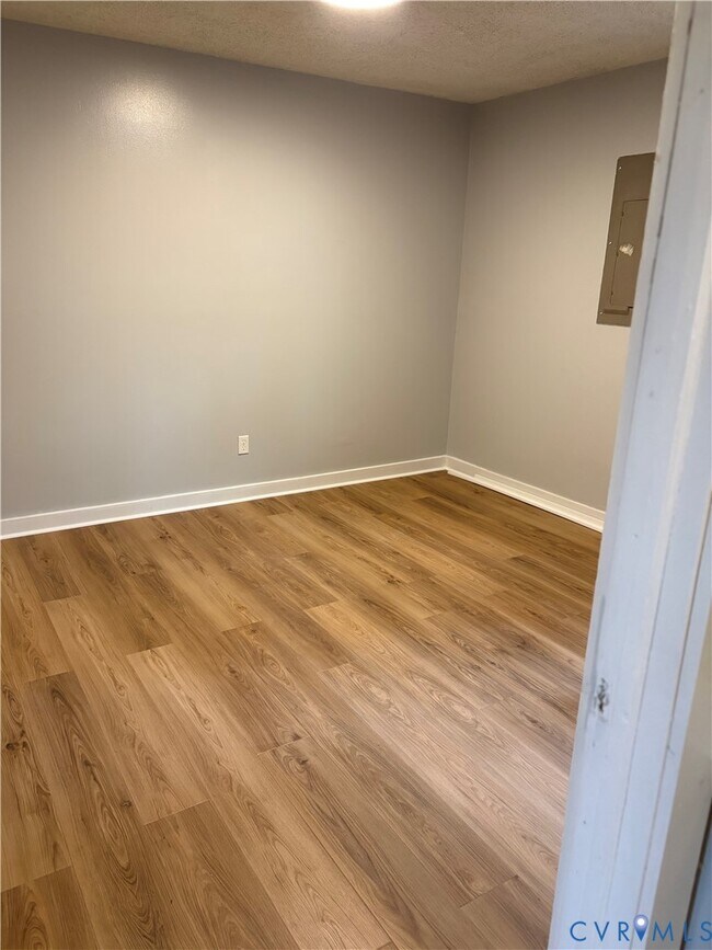 Building Photo - 1835 Jeter Rd